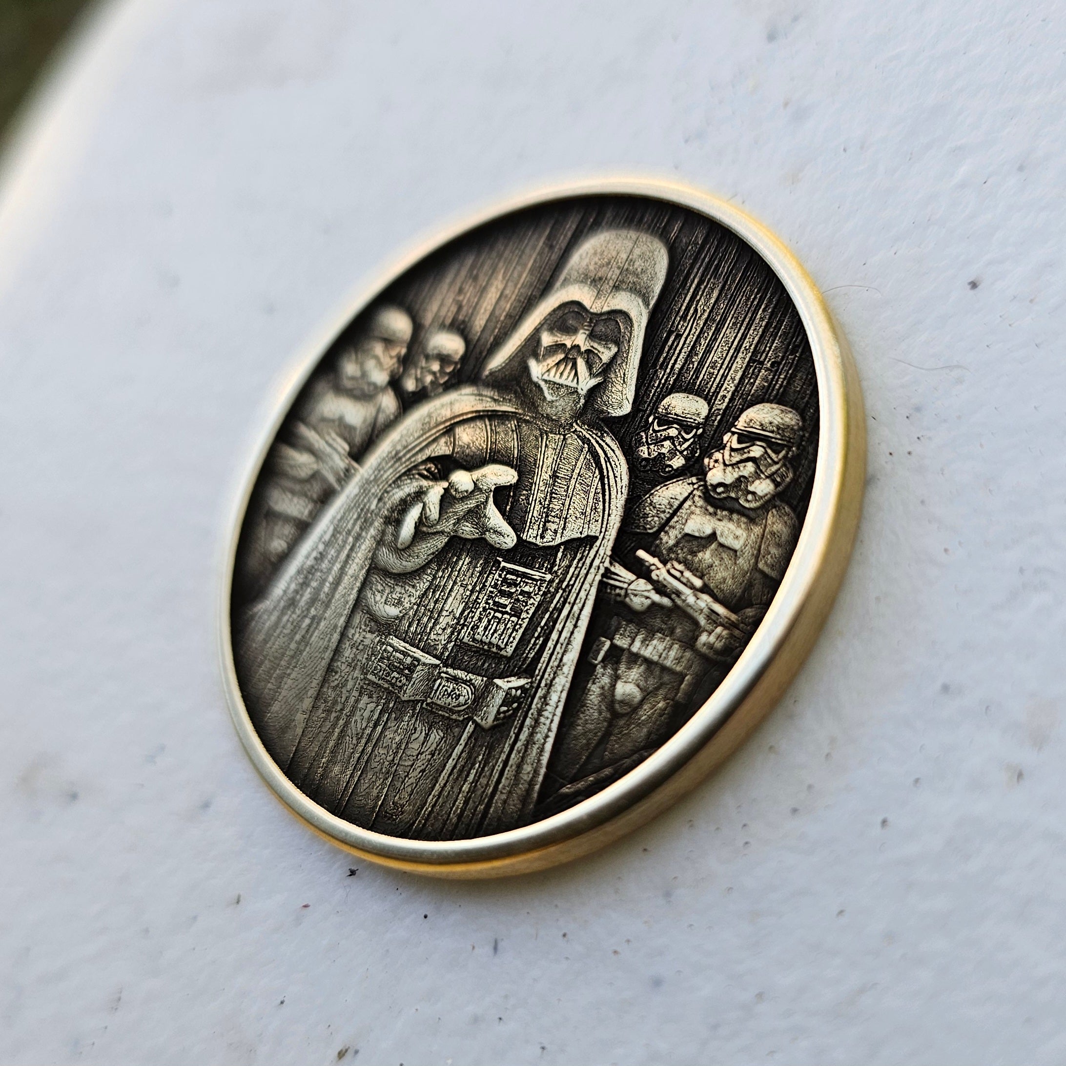 Solo/Vader Challenge Coin – Kingsford Knives