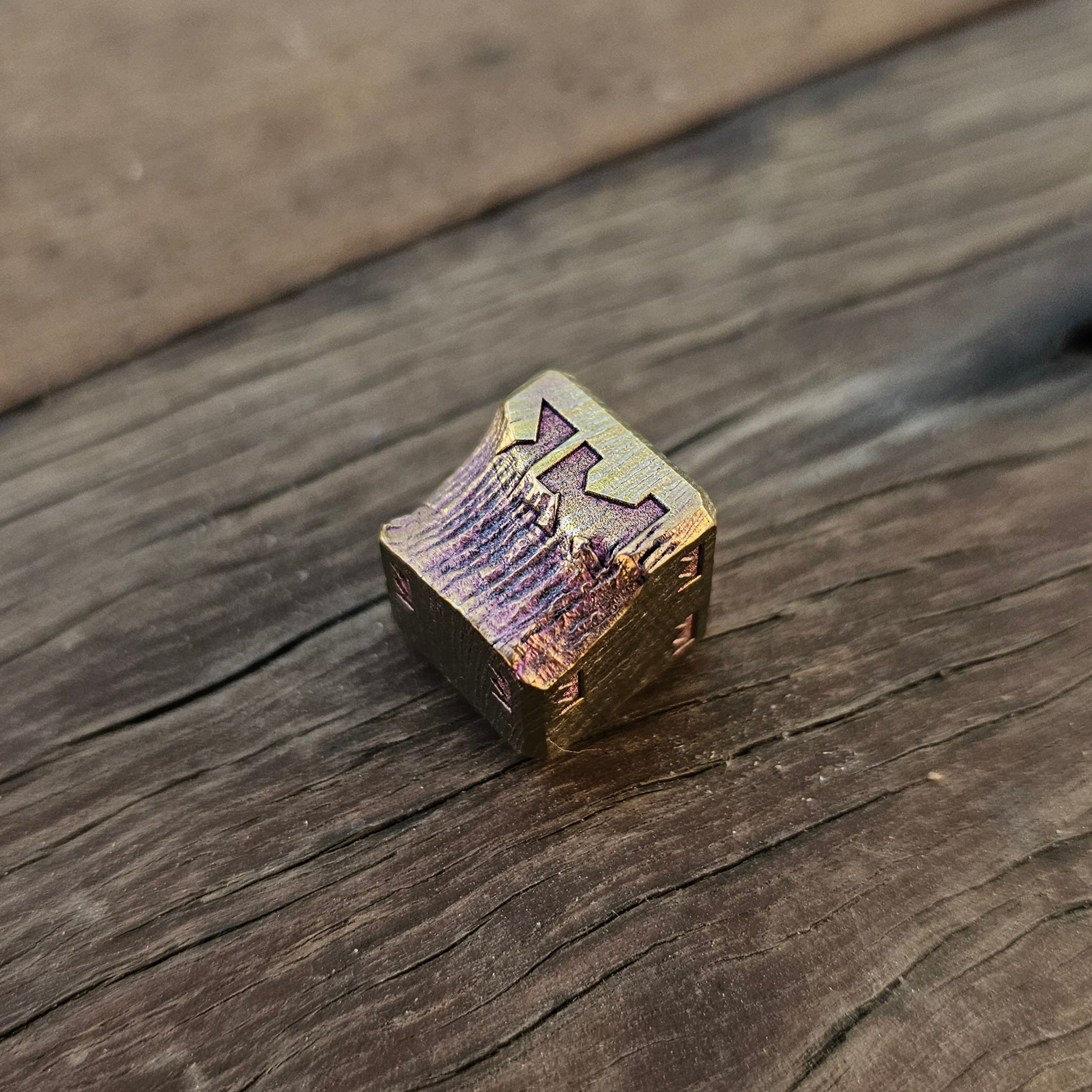 Damtanium Crown Dice